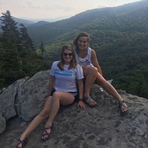 Meet your Posher, Lauren